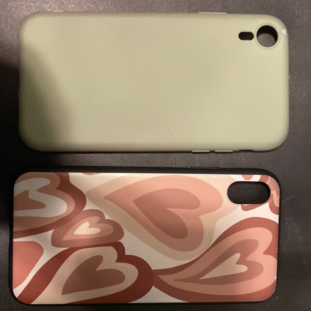 2 iPhone XR cases